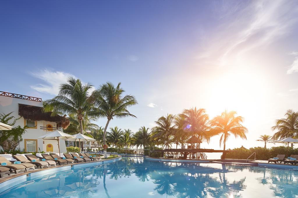 Desire Riviera Maya Pearl Resort piscina