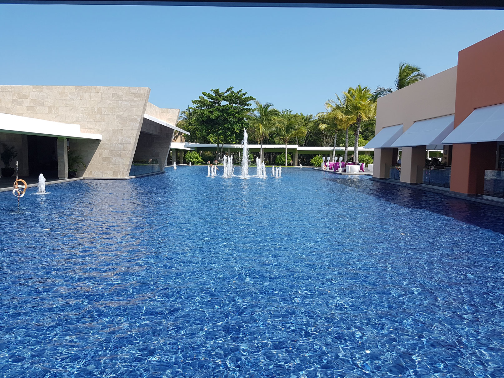 Lobby del Hotel Barceló Maya Beach