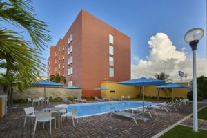 Hotel City Express Junior Cancún Hotel de Negocios
