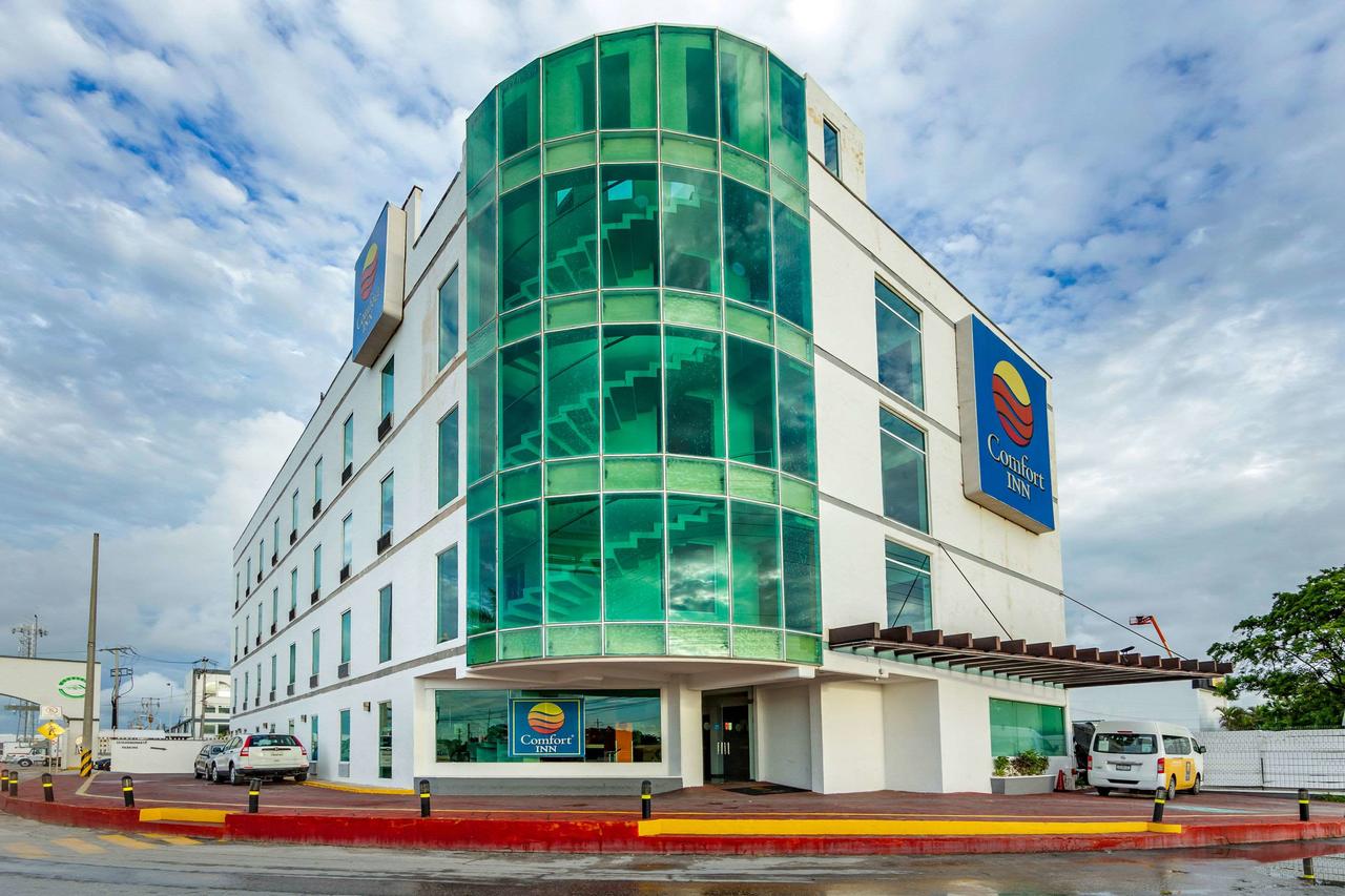 Hotel Comfort Inn Cancún Aeropuertoc erca del Aeropuerto de Cancún