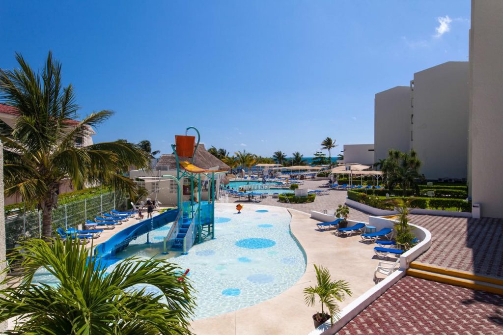Aquamarina Beach Cancún - hoteles baratos en Cancún