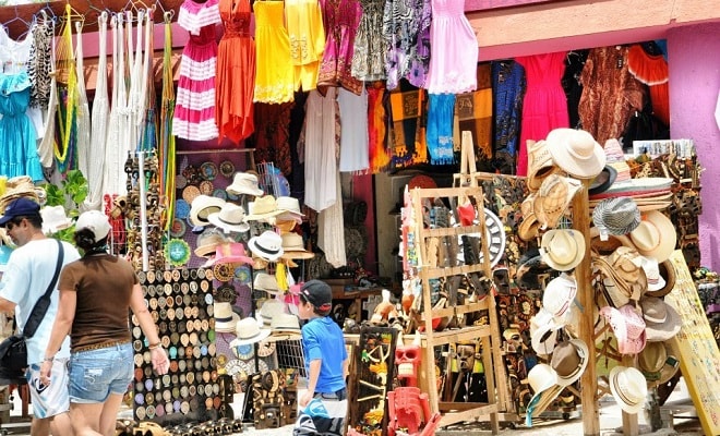 Mercado Coral Negro zona hotera de cancun