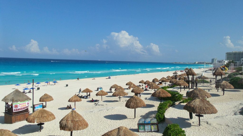 Playa Delfines - playas en Cancún