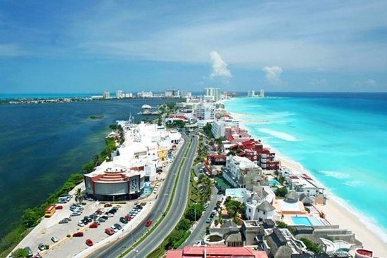 Avenida Kukulkan visitar cancun