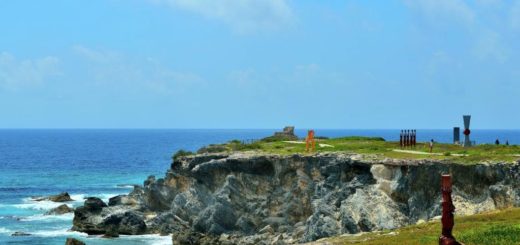 Acantilados de Punta Sur