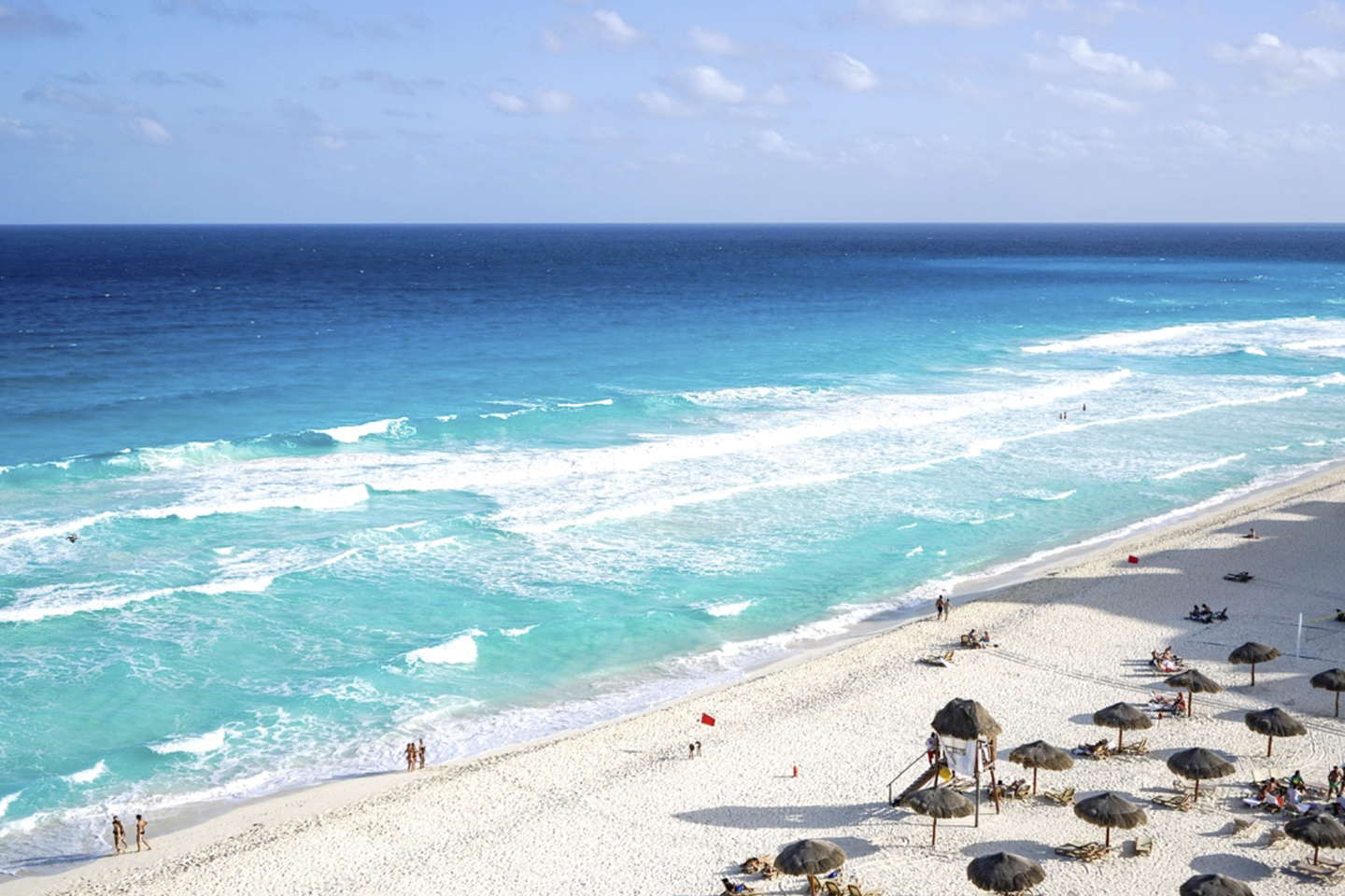 playa delfines cancun