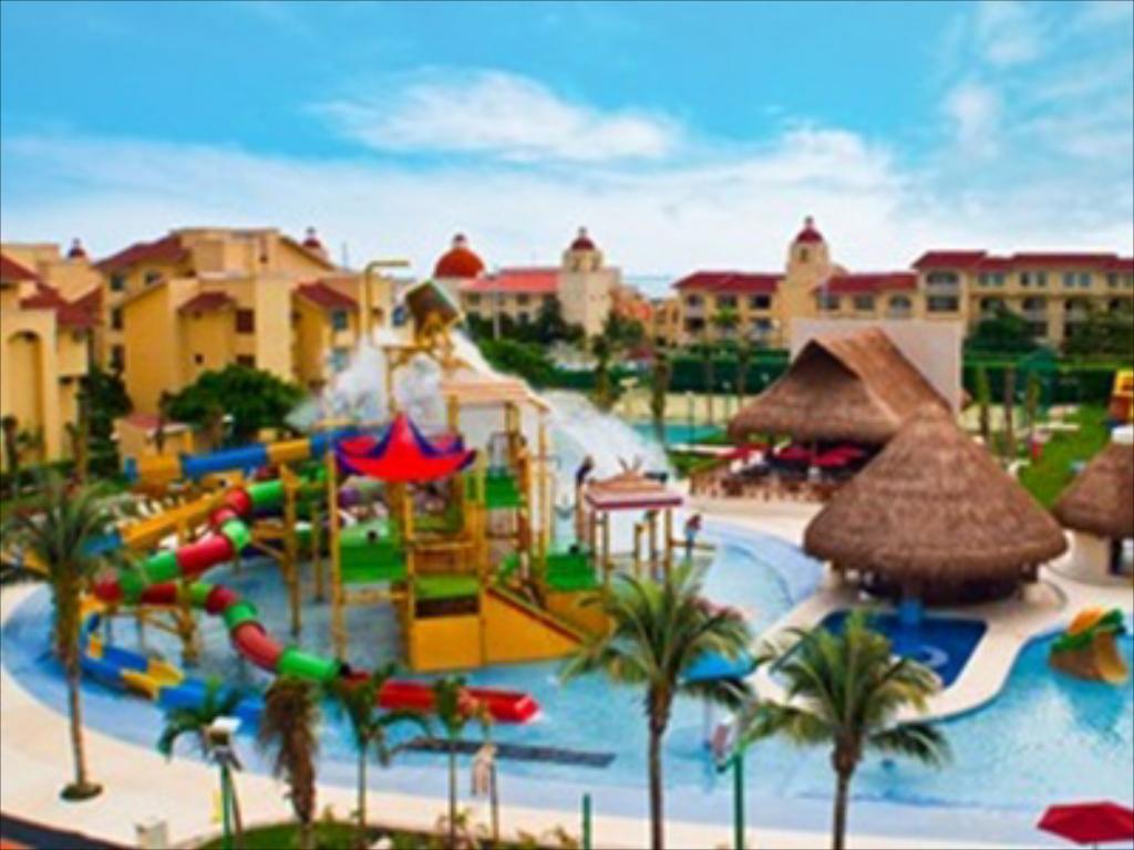 All Ritmo Cancún Resort & Water Park