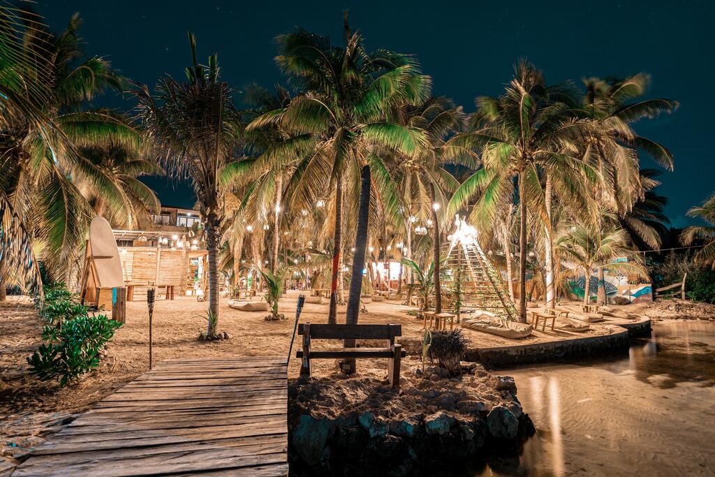 Nomads Hotel & Beach Club isla mujeres