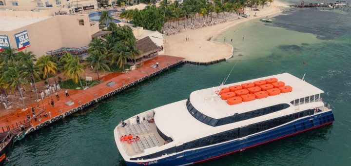 Descubre los Ferrys en Cancún y la Riviera Maya