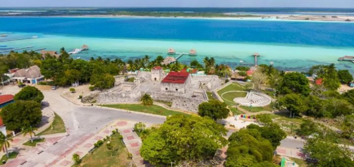 Bacalar en pareja: plan romántico de fin de semana