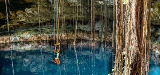 Cenote Oxman: Aguas turquesa y luz natural solo para ti