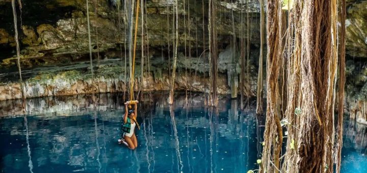 Cenote Oxman: Aguas turquesa y luz natural solo para ti