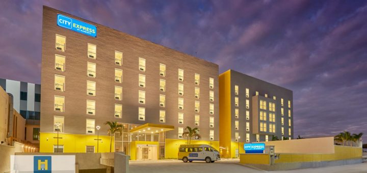 City Express Plus by Marriott Cancún Aeropuerto: Hospédate cerca del CUN con funcionalidad