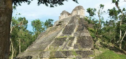 Tours a zonas arqueológicas en Quintana Roo: ¿Cuáles valen la pena?