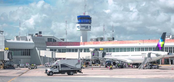 Cancún disminuye distancia en tráfico aéreo con respecto al 2024