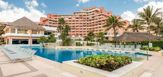 Wyndham Grand Cancun All-Inclusive Resort & Villas: Lujo y playa en la Zona Hotelera