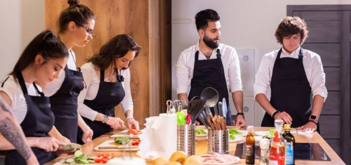 Descubre dónde tomar talleres de cocina en Cancún y vive la gastronomía local