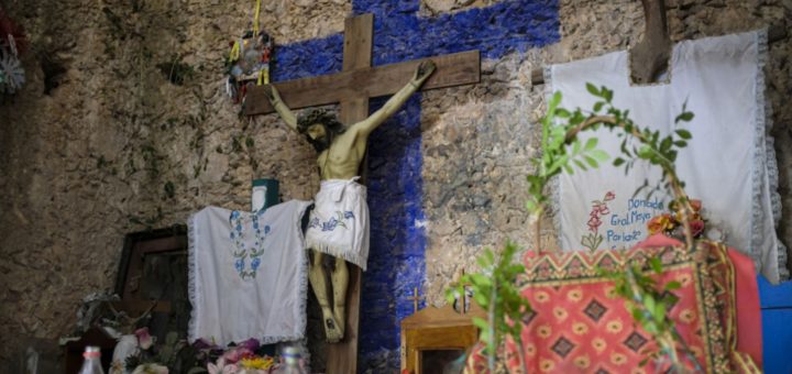 Templo de la Cruz Parlante: historia viva en el corazón de Quintana Roo