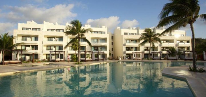 Akumal Bay Beach & Wellness Resort: Un oasis de lujo y bienestar