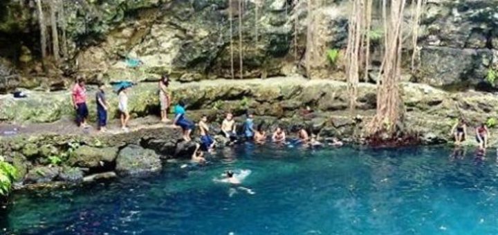 Cenote Sacalaca: Refugio natural en el corazón de la selva maya