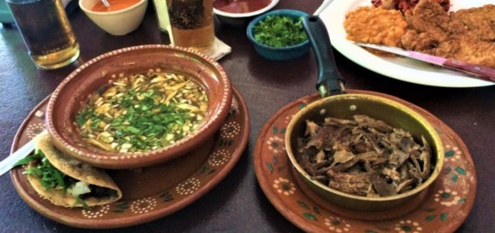 La Fonda de las Piñatas en Cancún: Comida casera y auténtica
