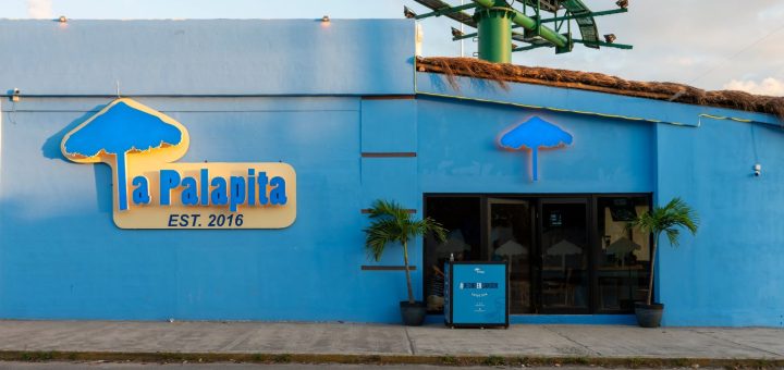 La Palapita Malecón Américas: Relajación en un rincón de Cancún