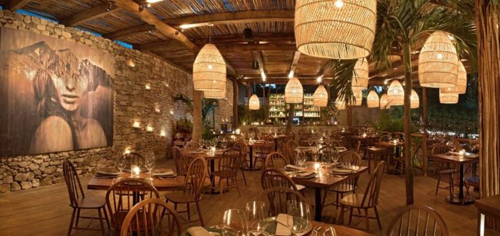 Rosa Negra Tulum: Comida y entretenimiento de alto nivel