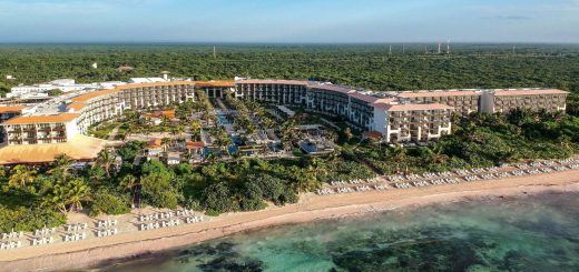 UNICO 20°87° Hotel Riviera Maya: 5 diamantes para adultos